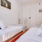 Rent 3 bedroom apartment in Lisbon