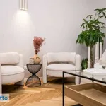 Rent 1 bedroom apartment of 50 m² in Milan