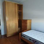 Rent 7 bedroom apartment in Porto