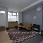 Rent 4 bedroom house in Leeds