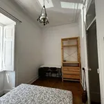 Rent 5 bedroom apartment of 75 m² in Lisboa