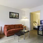 Rent 2 bedroom apartment of 47 m² in Paris