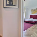 Rent 3 bedroom apartment in Ixelles