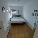 Miete 3 Schlafzimmer wohnung von 80 m² in Düsseldorf