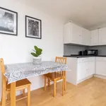 Rent 1 bedroom flat of 797 m² in Bath