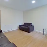 Rent 5 bedroom house in Wales