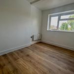 Rent 4 bedroom flat in South East England