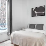 Rent 2 bedroom apartment of 38 m² in Paris