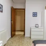 Rent 5 bedroom apartment in Valencia