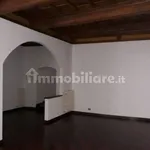 Affitto 5 camera appartamento di 230 m² in Viterbo