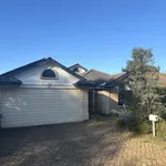 Rent 4 bedroom house in Rivervale