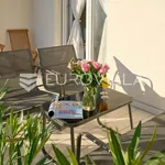 Rent 2 bedroom apartment of 55 m² in Podstrana