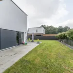 Huur 3 slaapkamer huis van 430 m² in Houthalen