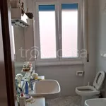 Rent 4 bedroom apartment of 100 m² in Genova