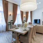 Rent 3 bedroom apartment of 107 m² in Budapest