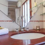 Rent 1 bedroom apartment of 70 m² in Florence