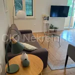 Rent 2 bedroom apartment of 72 m² in Split