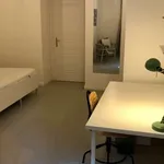 Rent a room of 86 m² in prague