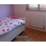 Semi-detached house to rent in Somerset Avenue, Luton LU2