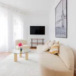 Rent 2 bedroom apartment of 743 m² in Paris