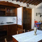 Rent 4 bedroom house of 120 m² in Siena