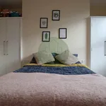 Rent 2 bedroom house in Leeds