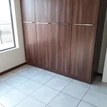 Rent 2 bedroom apartment in Roodepoort