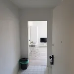 Rent 1 bedroom apartment of 27 m² in Magdeburg