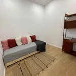 Rent 2 bedroom apartment in Porto