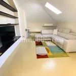 Rent 3 bedroom house of 90 m² in Genoa