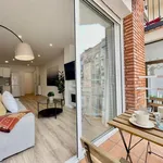 Rent 5 bedroom apartment of 80 m² in Barcelona