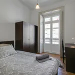 Rent 4 bedroom apartment in Lisbon