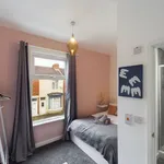 Rent 4 bedroom house in North East England