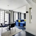 Appartement de 700 m² avec 1 chambre(s) en location à Paris