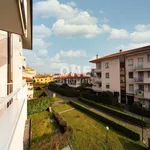 Rent 3 bedroom apartment of 91 m² in Vimercate