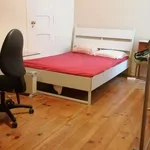 Rent a room in lisbon