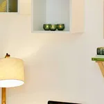 Rent 2 bedroom apartment of 60 m² in barcelona