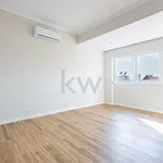 Rent 3 bedroom apartment of 79 m² in Lisbon