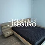 Alquilo 3 dormitorio apartamento de 70 m² en Seville