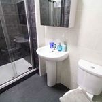 Rent 5 bedroom flat in Yorkshire And The Humber