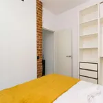 Rent 1 bedroom apartment of 35 m² in madrid