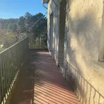 Rent 4 bedroom apartment in Aubenas