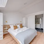 Appartement de 431 m² avec 1 chambre(s) en location à Bordeaux