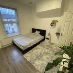 Rent a room of 120 m² in london