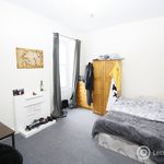 Rent 6 bedroom flat in Dundee