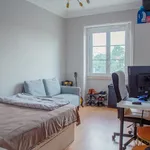 Rent a room of 120 m² in Lisbon