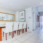 Rent 3 bedroom house of 336 m² in Sandton