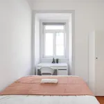 Rent 8 bedroom apartment in Lisbon