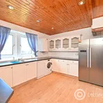 Rent 2 bedroom flat in Aberdeen