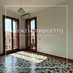 Rent 5 bedroom apartment of 100 m² in Vicenza